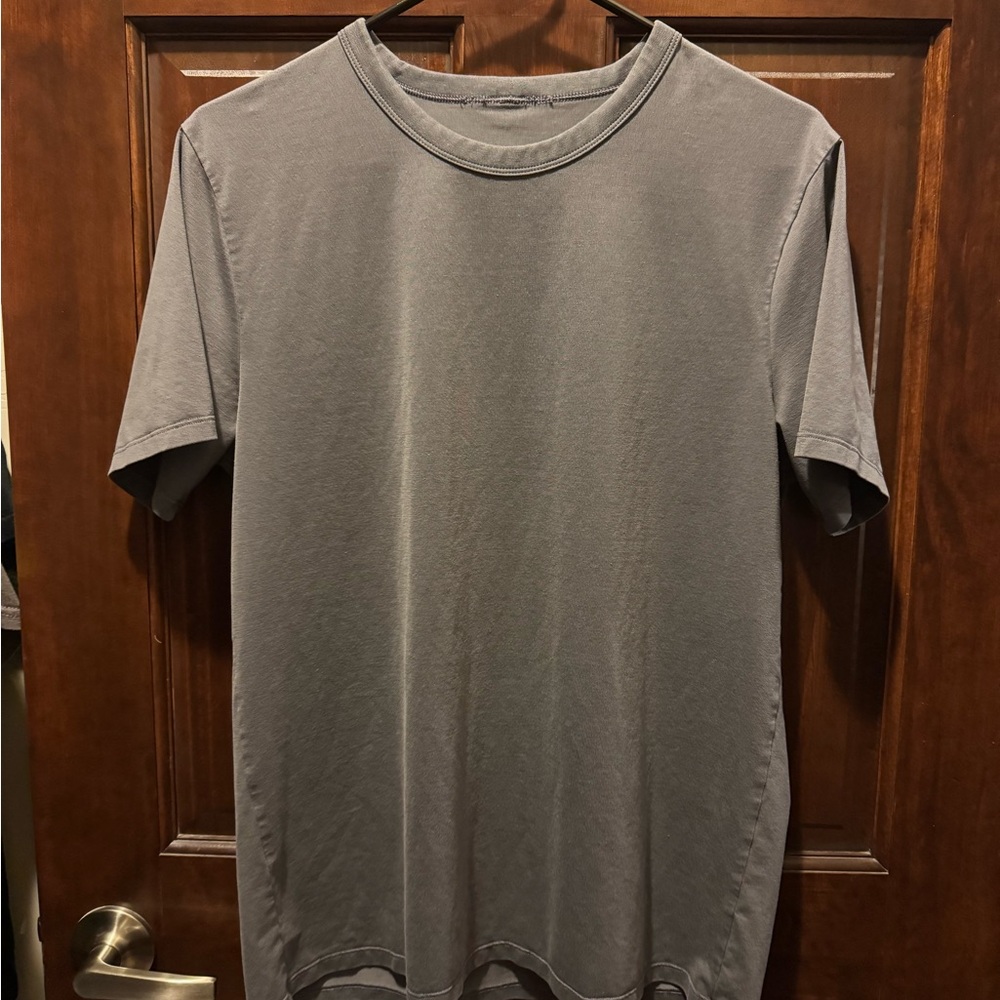 lululemon athletica Men's Short Sleeve Crew Tee - Gray